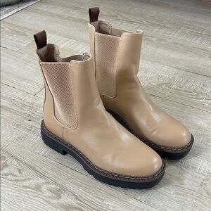 Women's Tan Ankle Boots